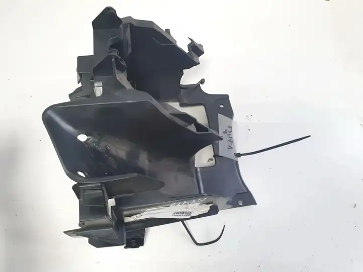 Skoda Octavia Mk2 (1Z) (2004 - 2013)  0501239935 Другая внешняя деталь