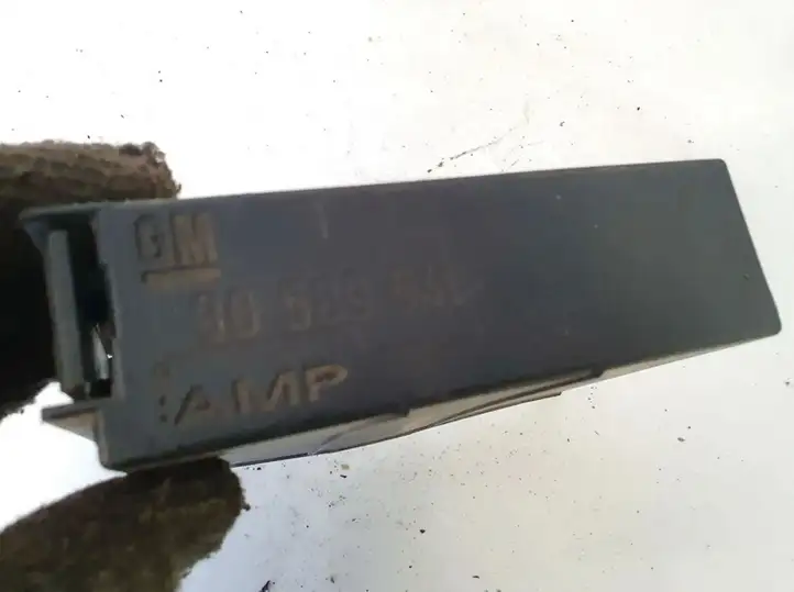Opel Astra G (1998 - 2004) 90589541 Крышка ящика предохранителей — фото 3