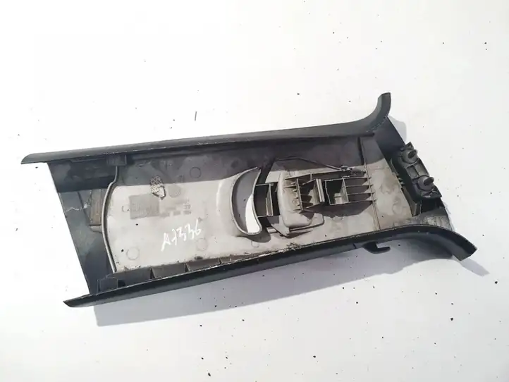 Skoda Octavia Mk2 (1Z) (2004 - 2013)  1z0867293l Другая деталь салона