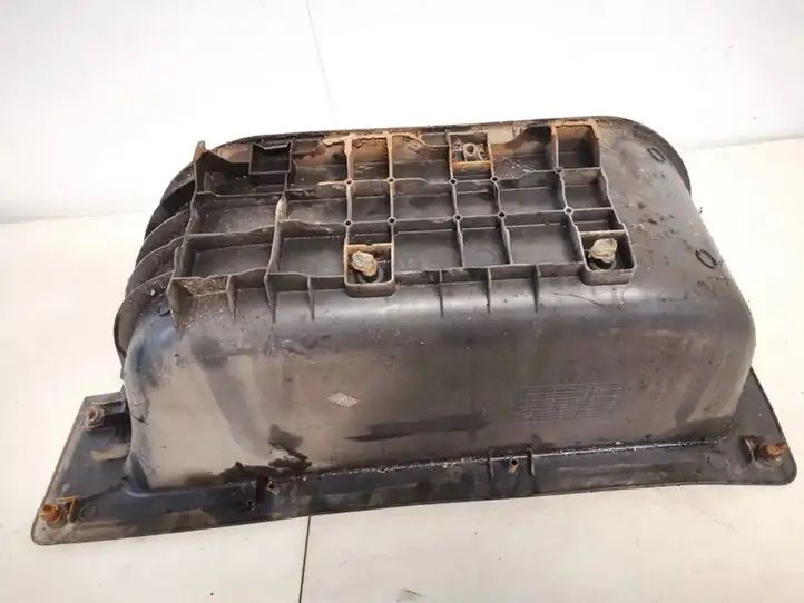 Iveco Daily 40.8 (2001 - 2009)  351000500 Другая деталь салона