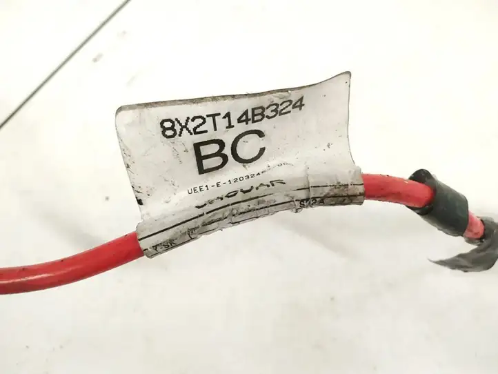 Jaguar XF (2007 - 2015)  8X2T14B324 Плюсовый провод (аккумулятора)