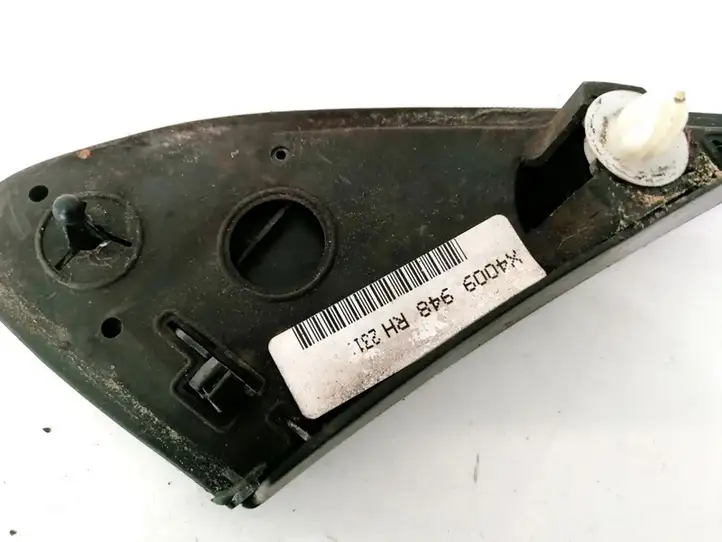Toyota Corolla E120 E130 (2000 - 2004) x4009948rh Прочие детали салона — фото 3