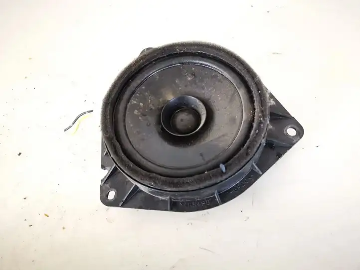 Toyota Avensis Verso (1995 - 2001) 8616044130 Динамики передних дверей — фото 1