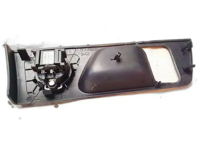 Toyota Avensis T250 (2006 - 2009) 6761705040 Прочие детали салона — фото 2