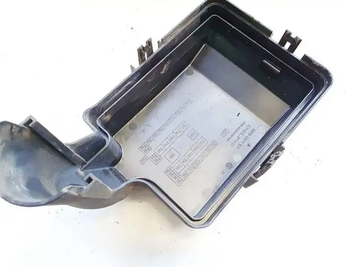 Iveco Daily 30.8-9 (1995 - 2008)  69500167 Крышка ящика предохранителей