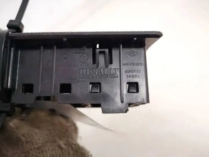 Renault Megane III (2009 - 2016)  648450007r Другая деталь салона