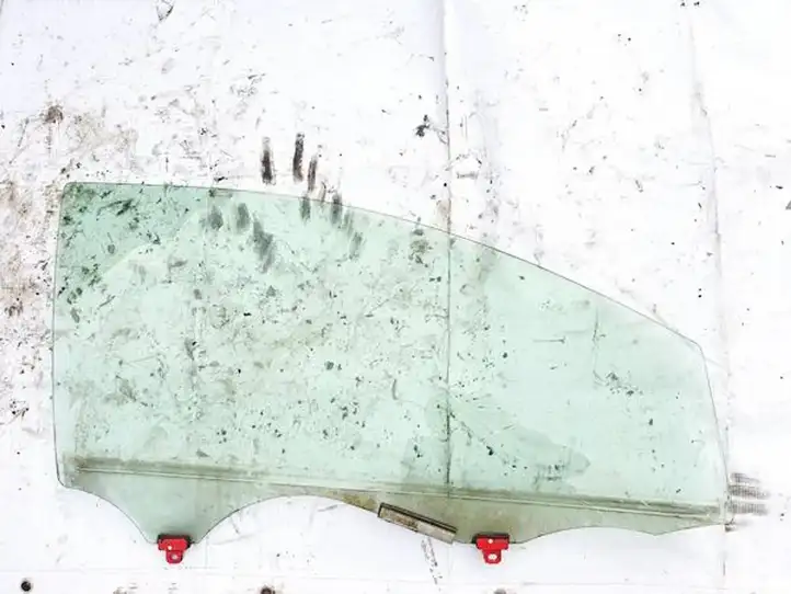 Toyota Yaris (2005 - 2009)   Основное стекло передних дверей (четырехдверного автомобиля)