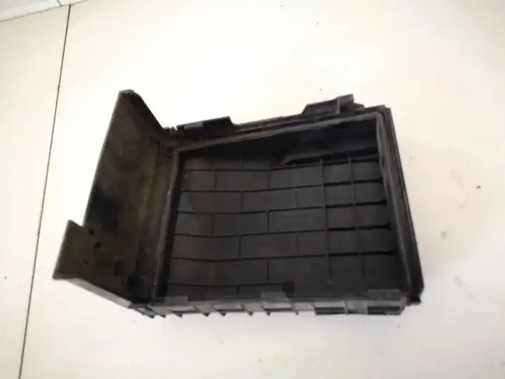 Volkswagen Touran I (2003 - 2010)  1k0903132f Крышка ящика предохранителей