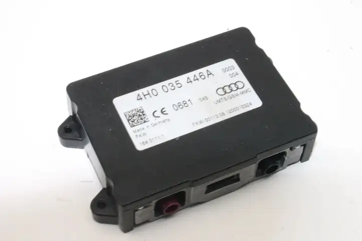 Audi A7 S7 4G (2010 - 2014) 4H0035446A Усилитель антенны — фото 1