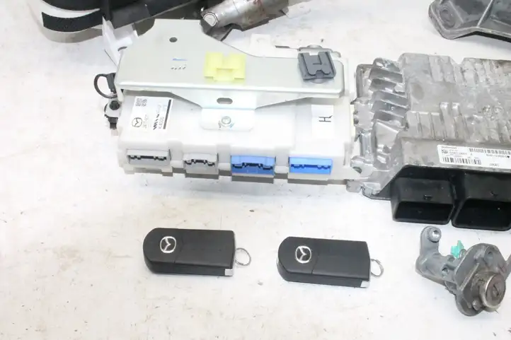 Mazda 5 (2010 - 2016) BV6112A650DE Комплект системы зажигания — фото 4