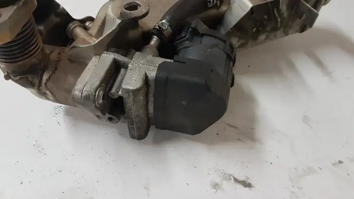 BMW 3 F30 F35 F31 (2012 - 2018) 781075106 Охладитель клапана EGR — фото 4