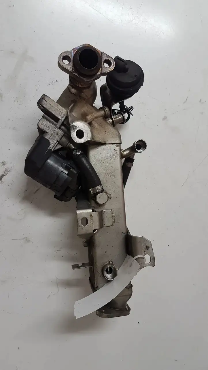 BMW 3 F30 F35 F31 (2012 - 2018) 781075106 Охладитель клапана EGR — фото 7