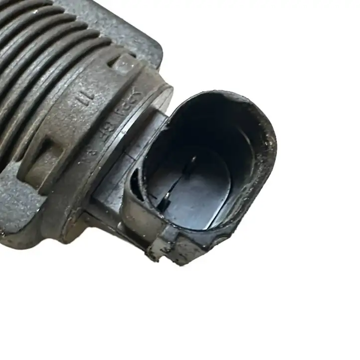 Opel Vectra (2005 - 2009)  55215031 Клапан EGR