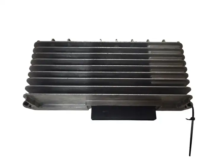 Audi A4 S4 B8 8K (2007 - 2011) 8T0035223AH Усилитель звука — фото 1