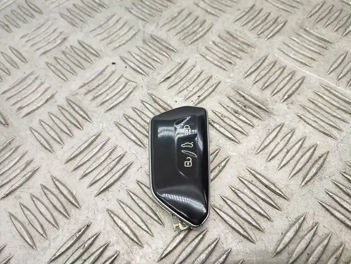 Skoda Octavia Mk4 (2019 - )  05L907309C Комплект зажигания