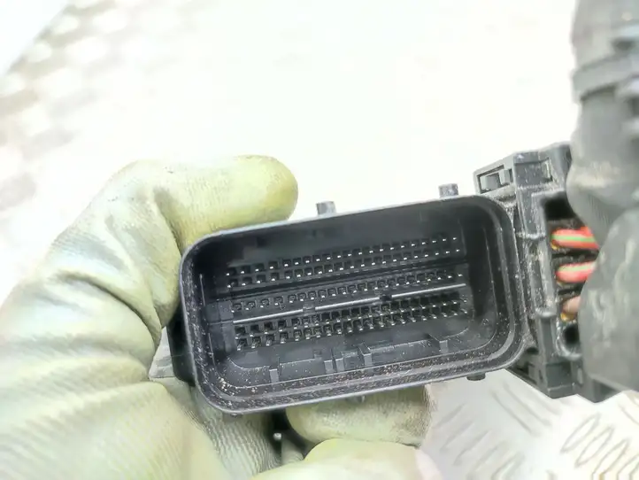 Skoda Octavia Mk4 (2019 - )  05L907309C Комплект зажигания