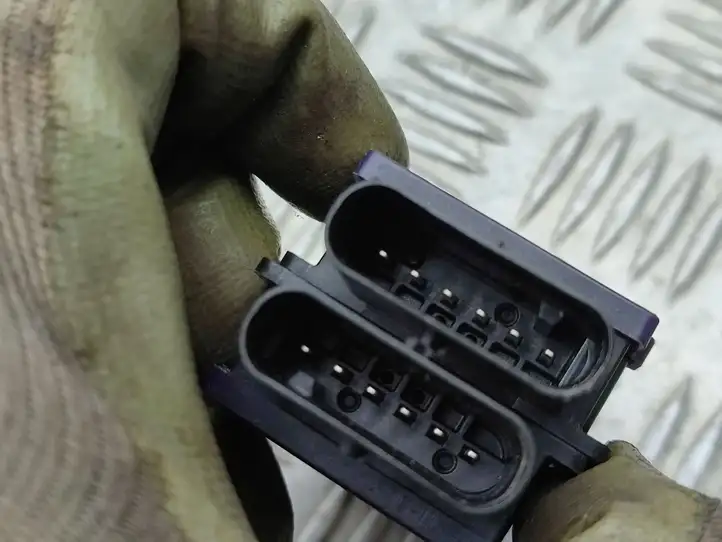 Skoda Octavia Mk4 (2019 - )  05L907309C Комплект зажигания