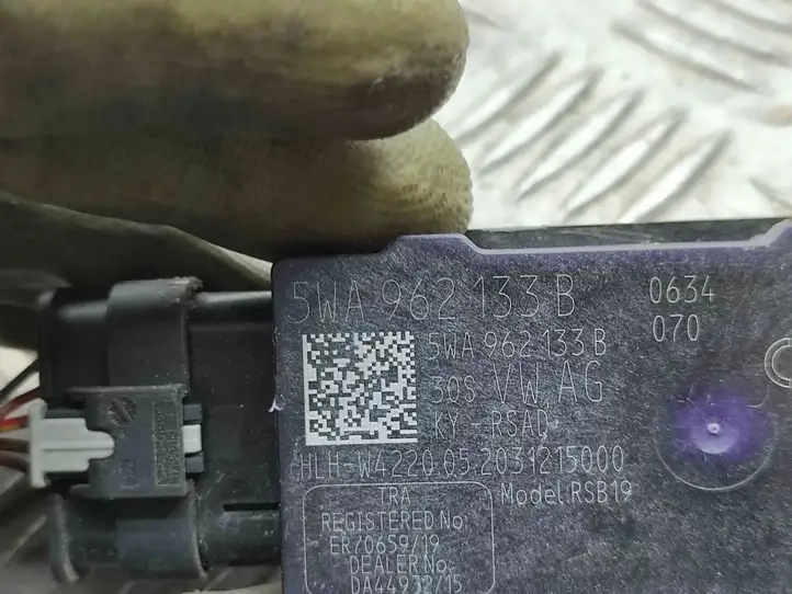 Skoda Octavia Mk4 (2019 - )  05L907309C Комплект зажигания