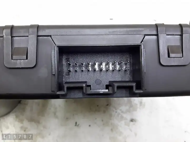 Volkswagen Touran I (2003 - 2010) 1k0907530c Модуль Gateway — фото 4