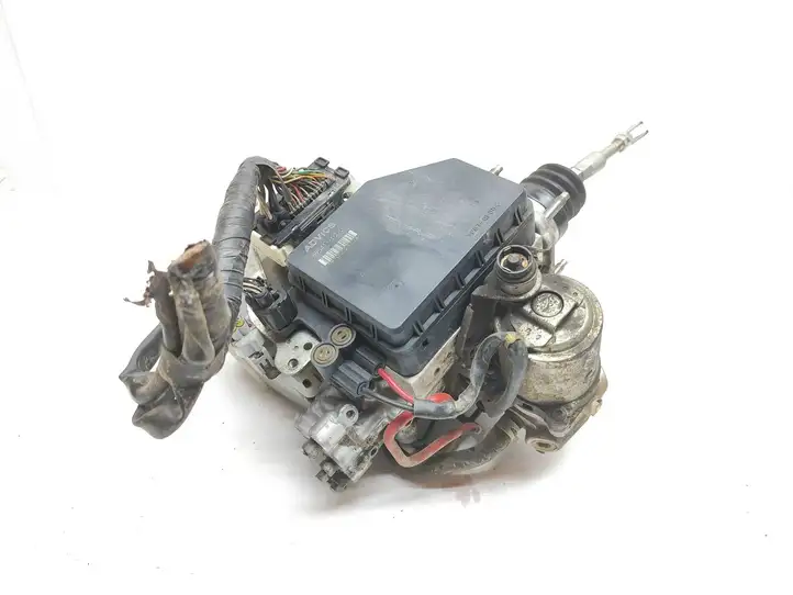 Toyota Land Cruiser (J200) (2008 - ) 8954160270 Главный тормозной цилиндр — фото 1