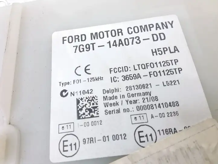 Ford Mondeo MK IV (2007 - 2014) 7G9T14A073DD Блок предохранителей — фото 3