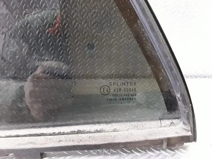 Toyota Avensis T250 (2003 - 2006) Форточка двери — фото 2
