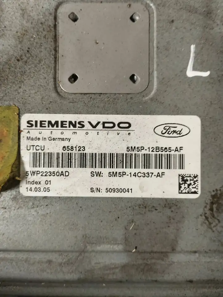 Ford Focus (1998 - 2004) 5M5P12B565AF Блок управления двигателем (ECU) — фото 3
