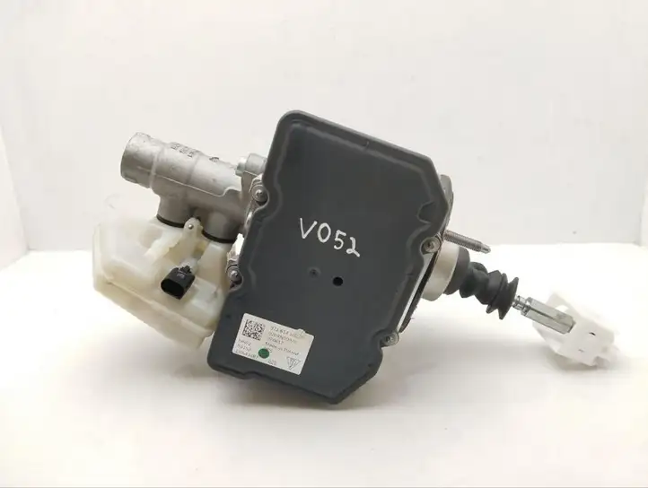 Porsche Panamera (2016 - 2020)  971614105P Главный тормозной цилиндр