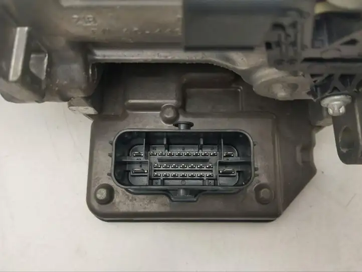 Porsche Panamera (2016 - 2020)  971614105P Главный тормозной цилиндр