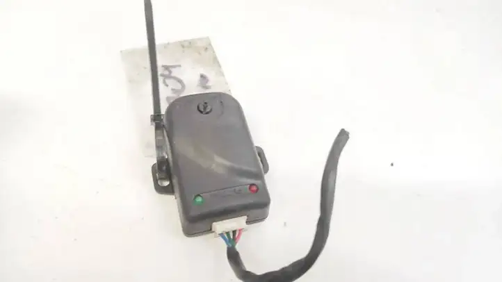 Toyota Avensis Verso (2001 - 2004)   Блок управления сигнализации