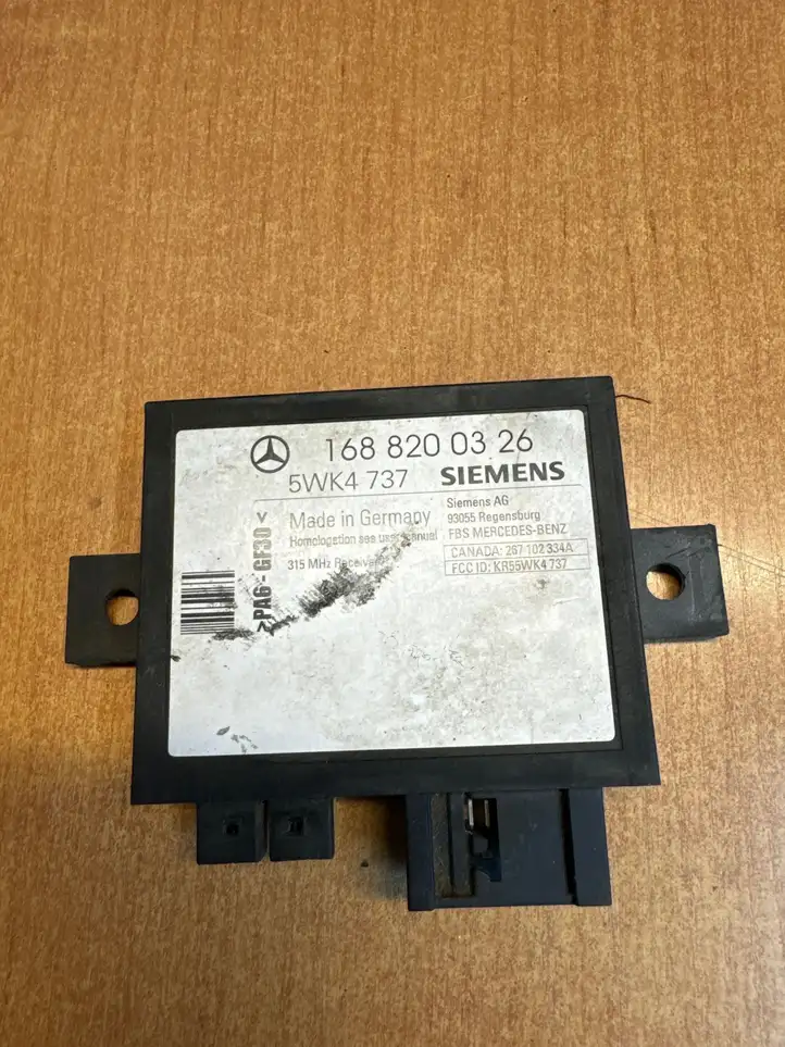 Mercedes-Benz SLK R170 (1996 - 2004) 1688200326 Блок иммобилайзера — фото 1