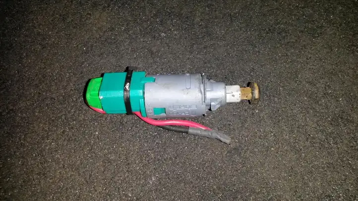 Renault Scenic II -  Grand scenic II (2003 - 2006)  8200168240B Датчик тормозной педали