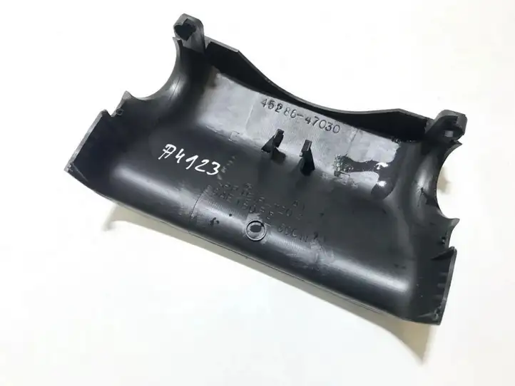 Toyota Prius (XW20) (2003 - 2009) 4528647030 Прочие детали салона — фото 2