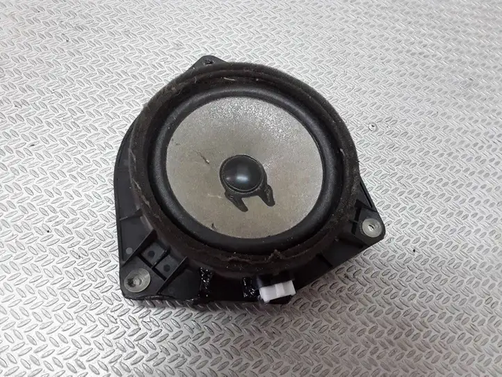 Toyota Corolla Verso AR10 (2004 - 2009) 861600F030 Динамики задних дверей — фото 1