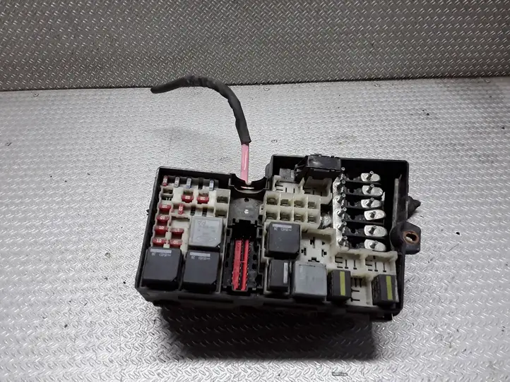 Ford Focus C-MAX (2003 - 2010)  5M5T14K733 Блок предохранителей