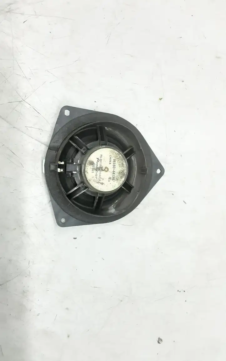 Toyota Avensis Verso (2001 - 2004) 8616044130 Динамики задних дверей — фото 2