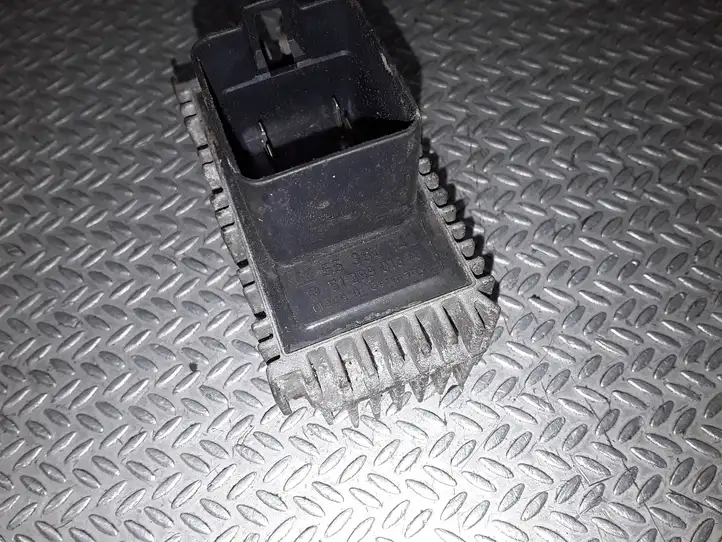 Opel Meriva (2002 - 2006)  51299018A Реле подогрева свеч