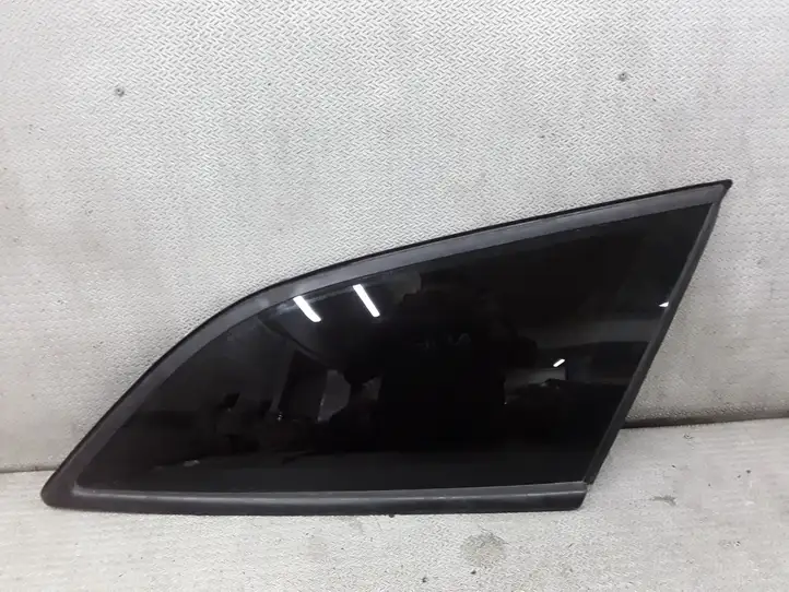 Ford Mondeo MK IV (2007 - 2014) Заднее боковое стекло — фото 1