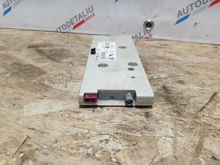 BMW 7 E65 E66 (2001 - 2008)  6918737 Усилитель антенны