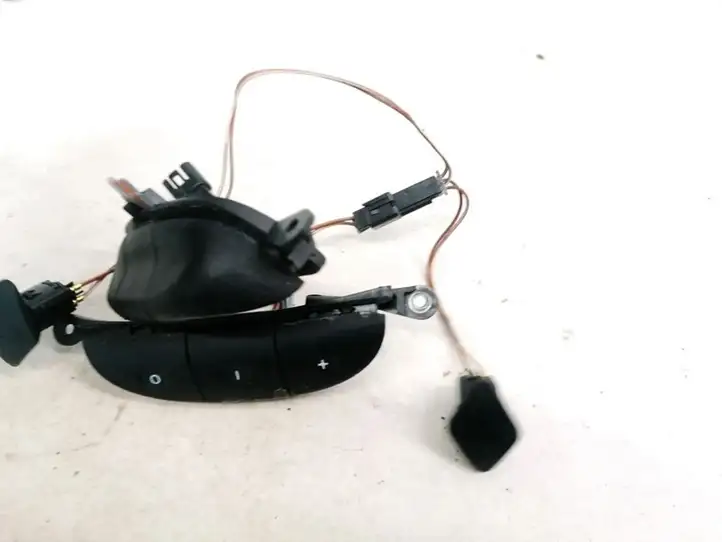 Opel Astra G (1998 - 2004) 6014987 Кнопки на рулевом колесе — фото 2