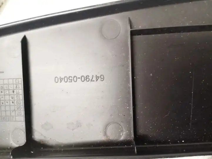 Toyota Avensis T270 (2012 - 2015)  6479005040 Другая деталь салона