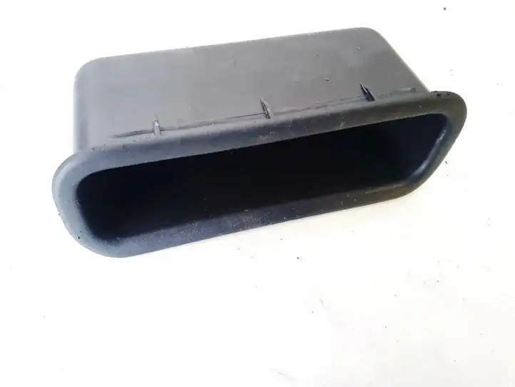 Toyota Corolla Verso AR10 (2004 - 2009) 748160f010 Прочие детали салона — фото 2