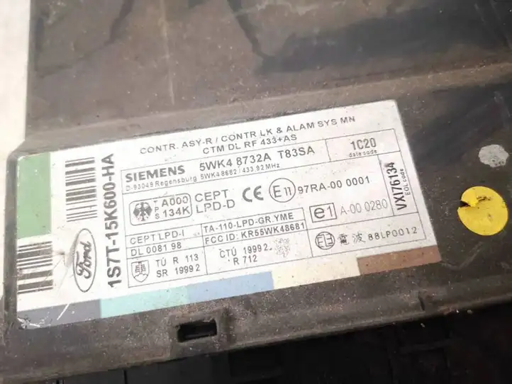 Ford Mondeo Mk III (2000 - 2007) 1S7T15K600HA Модуль комфорта — фото 2