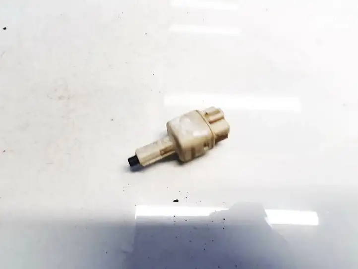 Toyota Corolla Verso AR10 (2004 - 2009)   Датчик тормозной педали