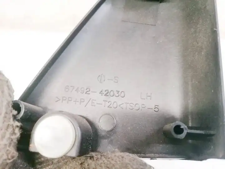 Toyota RAV 4 (XA20) (2000 - 2005) 6749242030 Прочие детали салона — фото 3