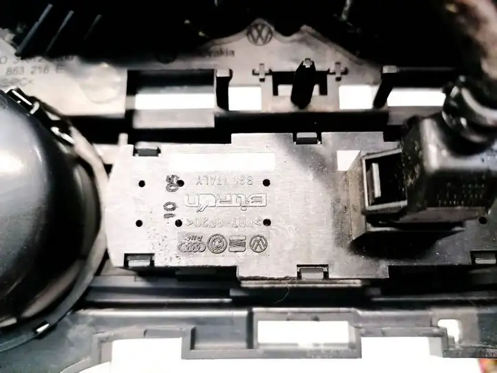 Volkswagen Touareg I (2002 - 2010) Кнопка ESP — фото 3