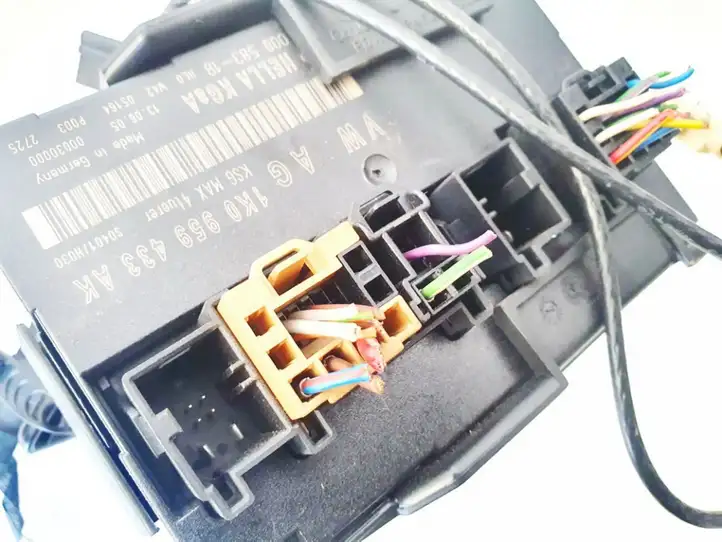 Volkswagen Touran I (2003 - 2010) 1k0959433ak Модуль комфорта — фото 2