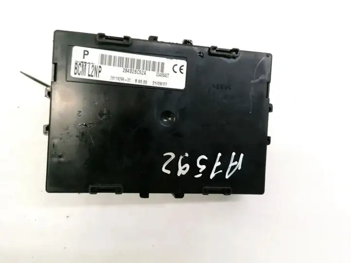 Nissan Note (E11) (2006 - 2014) 284B2BC52A Модуль комфорта — фото 2