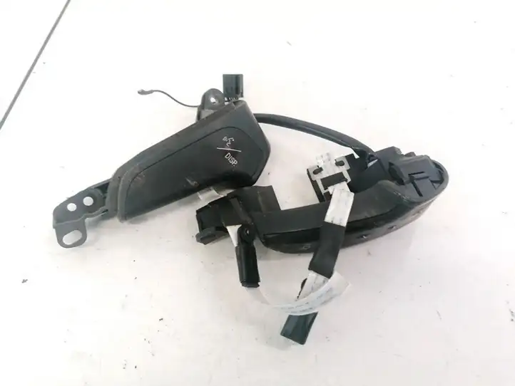 Toyota Avensis T250 (2003 - 2006) 75B070 Кнопки на рулевом колесе — фото 1