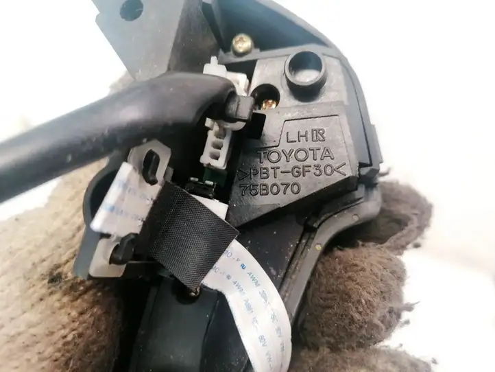 Toyota Avensis T250 (2003 - 2006) 75B070 Кнопки на рулевом колесе — фото 3